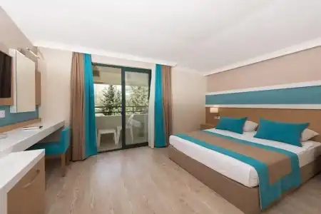 Sandy Beach - All Inclusive - 38