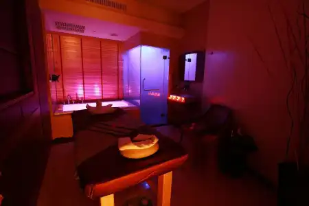 Siam Paradise Entertainment Complex - 1