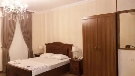 Ridvan Plaza - 16