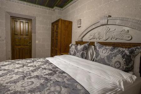 Underground Cave Suites - 41