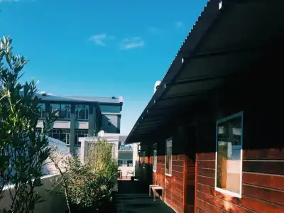 On Top Apartments & Hostel Backpackers - 9