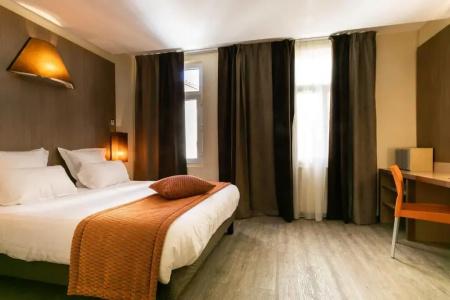Hôtel Carré Vieux Port - 69