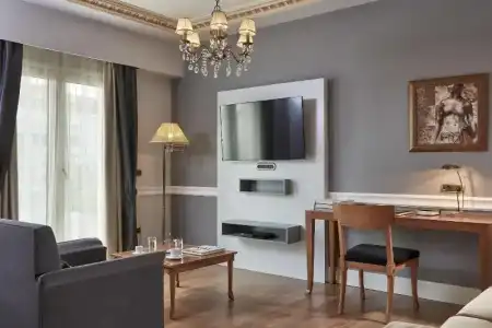 AVA & Suites - 56