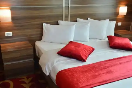 Park Plaza - 4