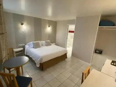 Contact Hôtel - Hôtel les Bleuets & SPA - 63