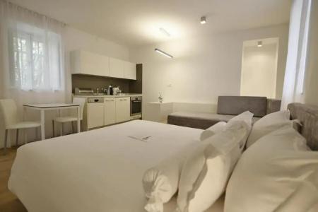 Divota Apartment - 137