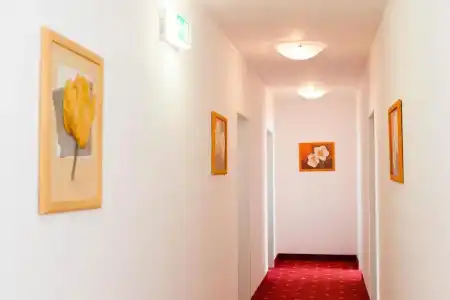am Düsseldorfer Platz - 15