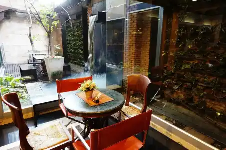 Silom convent garden - 18