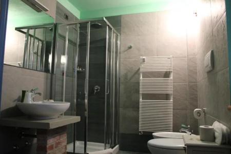 Red Wine Camere - 36