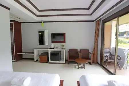 Phi Phi Andaman Beach Resort - 42