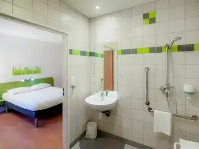 ibis budget Bayeux - 9