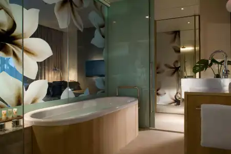Crowne Plaza CHANGI AIRPORT by IHG - 10