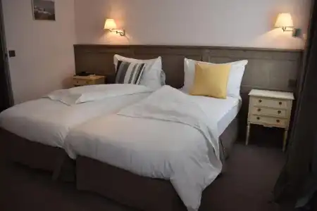 Central, Spa & Lounge Bar - 50