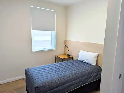Mayfair Plaza Motel - 120