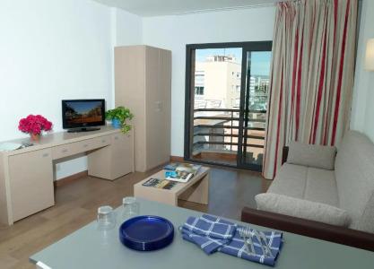 Almirall Apartaments - 69