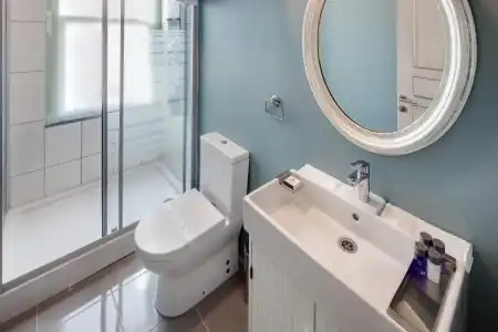 Loka Suites - 35