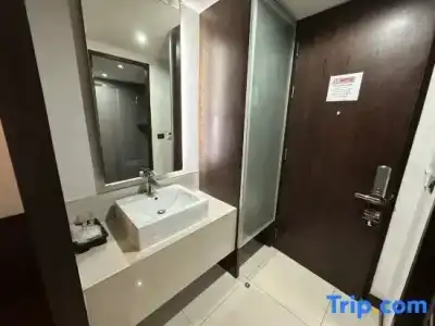 Collection O The Bangkok Airport Link Suite - 136