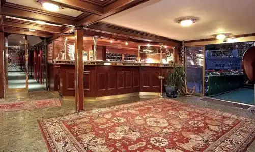 Admiral Botel - 1