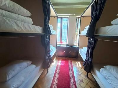 Karvi Hostel & Suites - 85