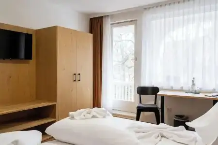 & Gasthof Zur Post - 47