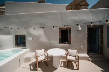 Luna Santorini Suites - 44