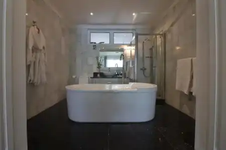 Chateau Elysium Guest house - 55