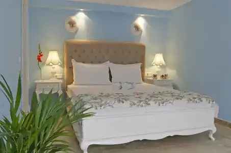 Alacati Roka Tas Otel - 4