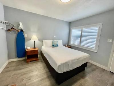 The Palomar Inn - 28