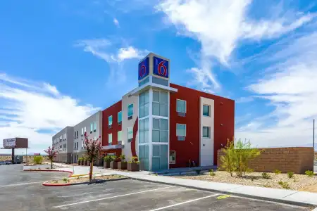 Motel 6 Las Vegas, NV - Motor Speedway - 12