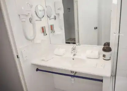 Maisons du Monde Hôtel & Suites - La Rochelle Vieux Port - 8