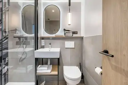 Campanile PRIME - Lyon Centre Gare Part Dieu - 44