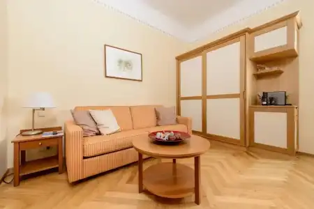 Herzoghof - 84