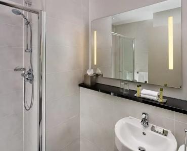 Doubletree by Hilton Angel Kings Cross - 75