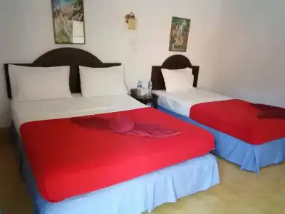 Andaman Beach Resort Koh Jum - 1