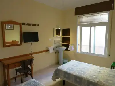Hostal Guillot - 3