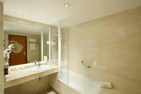 Sercotel Cornellà Barcelona - 70