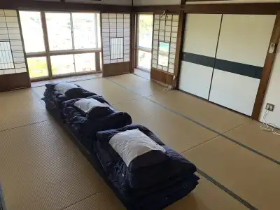 Onomichi Guest House Miharashi-tei - Hostel - 3