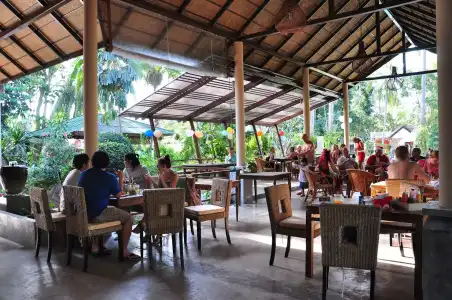 Phalarn Inn Resort - 22