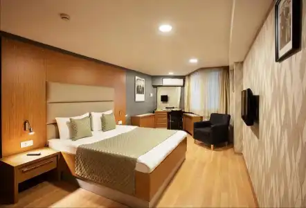 Gallery Residence & - 89