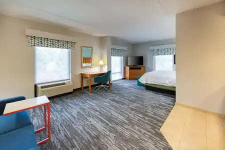 Hampton Inn Wilmington - University Area/Smith Creek Station - 96