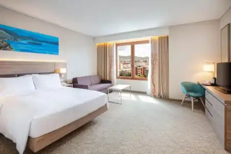 Hilton Garden Inn Tirana - 74