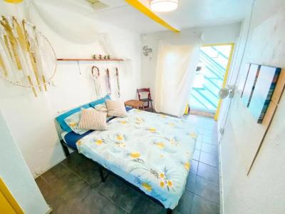ITH Beach Bungalow Surf Hostel - 1