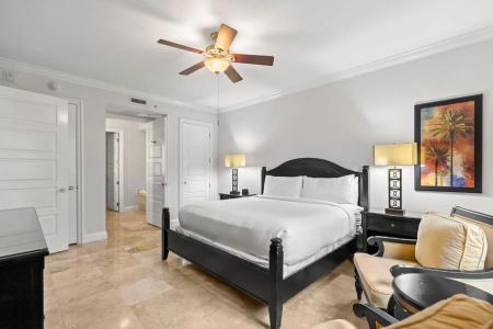 Beachside Resort & Residences - 34