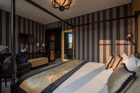 Carnival Palace - Venice Collection - 58