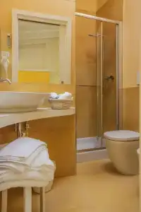 Casa Fola - City Centre Rooms - 16