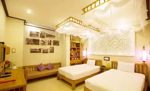 Hoi An Pho Library - 55