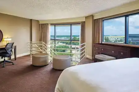 Sheraton North Houston at George Bush Intercontinental - 65