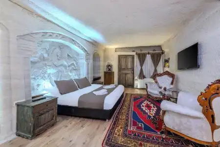 Kayatas Cave Suites - 3