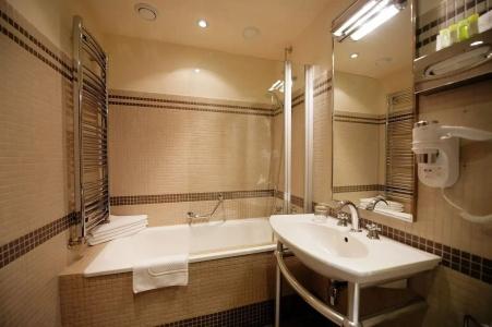 Iron Gate & Suites Prague by BHG - 9