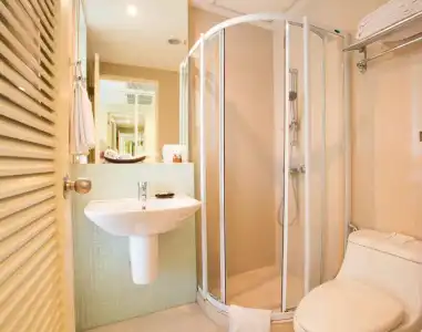 Aphrodite Inn Bangkok - 7